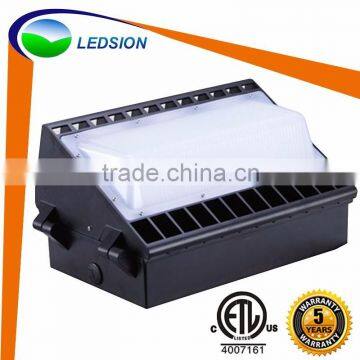 Outdoor IP65 CREE Super Power ETL Approved 13500LM 150w led wall pack light (277V 347V 480V)