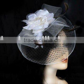 The bride veil and hair flower