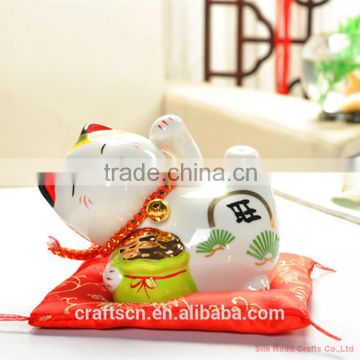 Wholesale lucky cat maneki neko for children