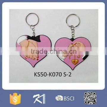 2015 Newest design gifts and crafts silicone keyring