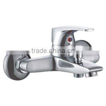 Brass bath faucet