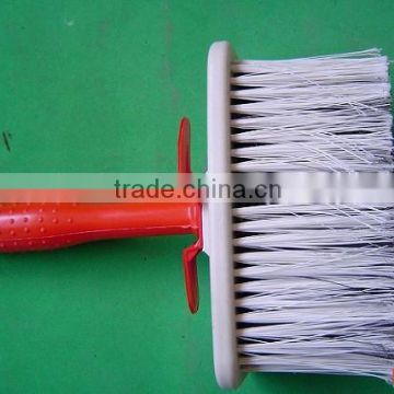 Wall brush