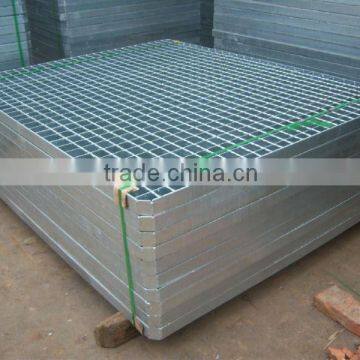 Stainless steel/iron grid plug-grating