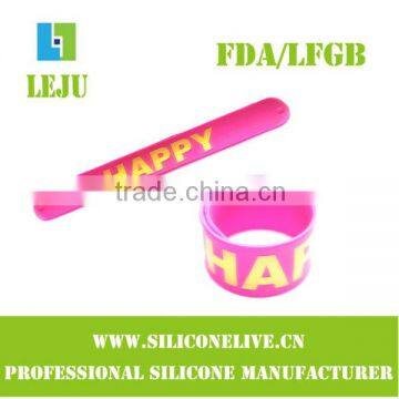 Most popular promotion gift silicone slap bracelets fro Christmas