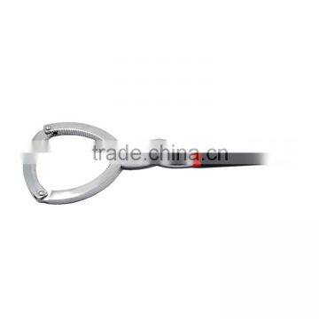 Plate surface handcuffs type oil filter wrench