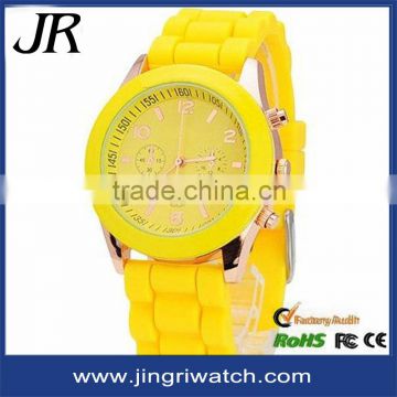 Cool fashion trends and silicone japan movt quartz watch stainless steel back