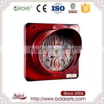 Cheap price red color unique pattern design wall clock different shape