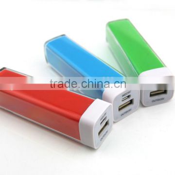 Cheap tube lipstick power bank with 2600mah factory price with 3 in 1 charging cable