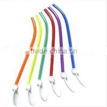 plastic spoon straws , soup spoon straws , drinking straw