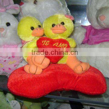 plush ducks with heart base