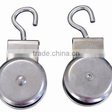 Small pulley for greenhouse shading