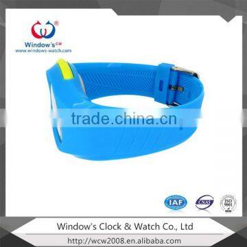 Factory Multifuntional Fashion Sport LCD Digital Analog Watch photo-3