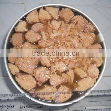 Canned tuna chunk in vegetable oil 1880g