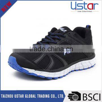 Assured quality black sport shoes for men