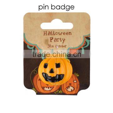 halloween smile pumpkin pin badge