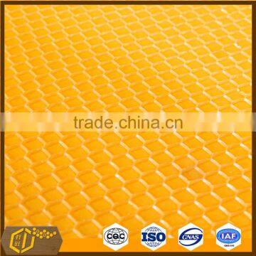 2016 Best selling Beekeeping Equipment Cheap Beeswax Comb Foundation Sheet