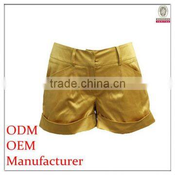 waist loop angle pocket sports shorts with foldable hem and solid color