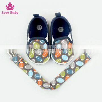 Cute Rugby Pattern Newborn Brown Color Crib Shoes Baby Shoes Matching Pacifier Clip photo-3