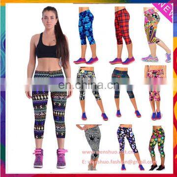 Wholesale Women Printed Sport Capri Leggings