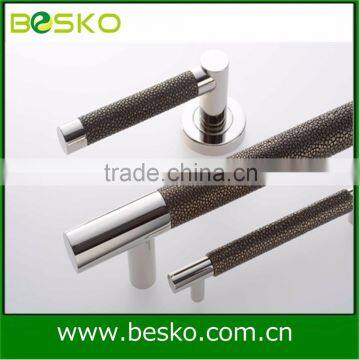 Professional Designer of China Door Pull Company Resin or Pitch Heavy Duty Door Handle photo-3