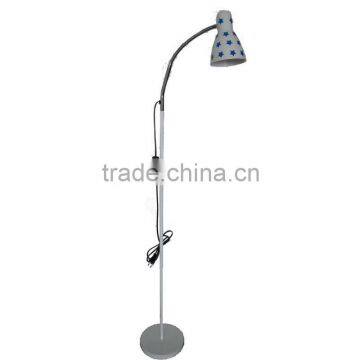 KLIGHT Painted Black Color Wooden Decorative Floor Lamps & Restaurant Standing Light