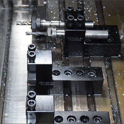Middle CNC Lathe, Metal Turning Machine, Industrial Machine, Metal Working Cnc photo-2