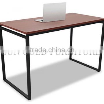 Factory Outlet Modern Simple Design Office Laptop Computer Desk (SZ-OD474)