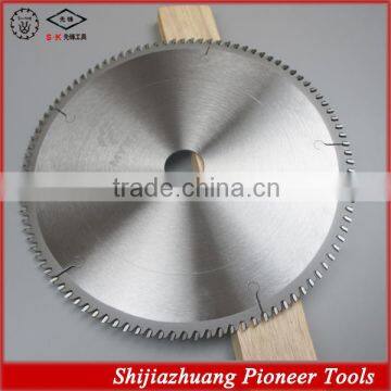ceratizit carbide circular saw blade used on log saw cutting machine