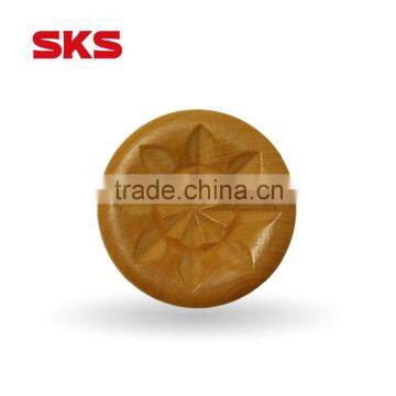 High-end different design wood button for coats