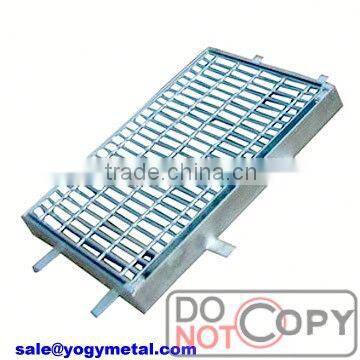 Heavy duty steel grating machine