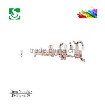 Wholesale Chinese Quality Plastic Coffin Casket Flower photo-4