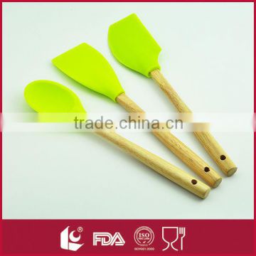 High quality 3pcs silicone spatula with wooden handle