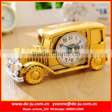 Plastic Golden Nostalgic Car Clock