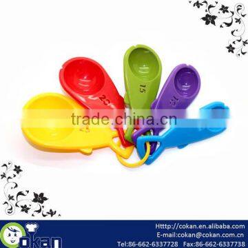 New design fish shape 5pcs Plastic Measuring Spoon Set CK-S120