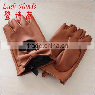 lady's brown leather fingerless driving gloves with wholesale price and bow