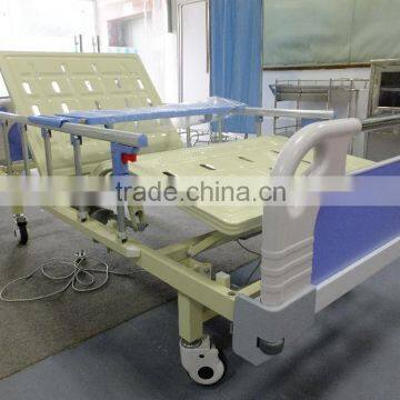 2016 competitive price 3 functions electric hospital bed ICU bed