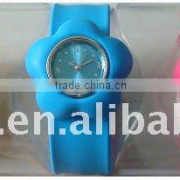 Flower Shaped Silicone Quartz Watch