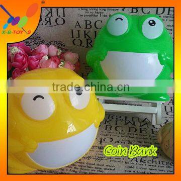 Plastic Big Eye Frog Shape Coin Bank, Saving Bank, Money Saving Box.