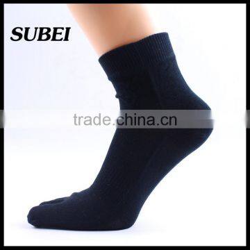 Wholesale Socks Five Toe Black Socks for Men photo-1
