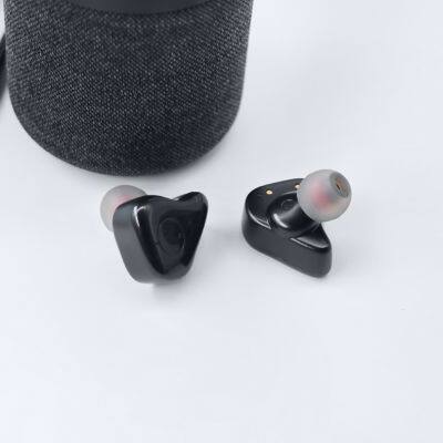 Promotion Version 5.1 Earbuds and Speaker 2 in 1 Logo Oem Long Battery Small Zise Portable Soundbox Bt Wireless Speaker photo-4
