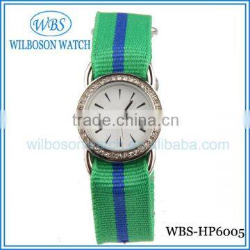 Cheap Chinese younger watch with fabric strap