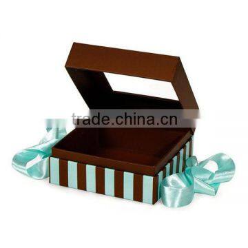 display window decorative jewelry box