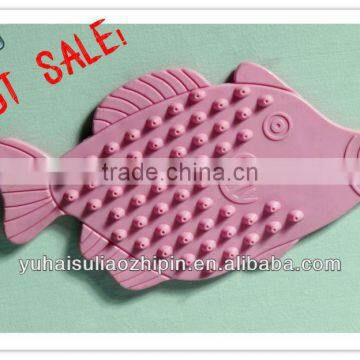 PVC fish shape mini anti slip mini bath tub mat