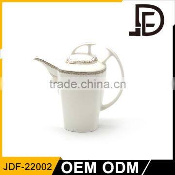 Factory direct promotional arabic dubai coffee pot and tea pot white ceramic teapot