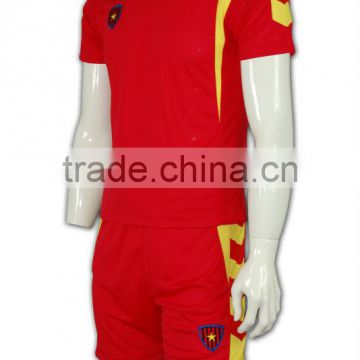 Customize short sleeve red colour football uniform with pants