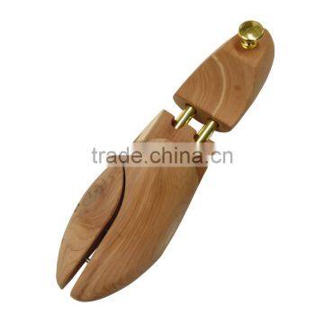 Environmental Type Wooden Material American Red Cedar Wood Shoe Tree for Wholesale photo-5