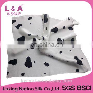 100% silk cow printing small handkerchief