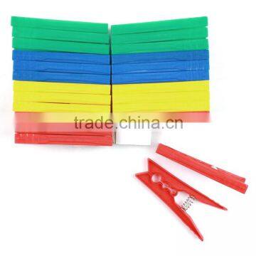 cheap colored plastic clothes drying clips