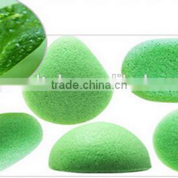 2014 most-popular green tea konjac sponge, heart shape konjac facial sponge