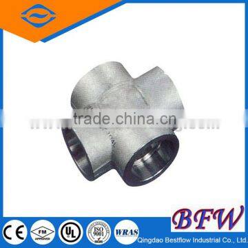 Socket cross pipe fitting